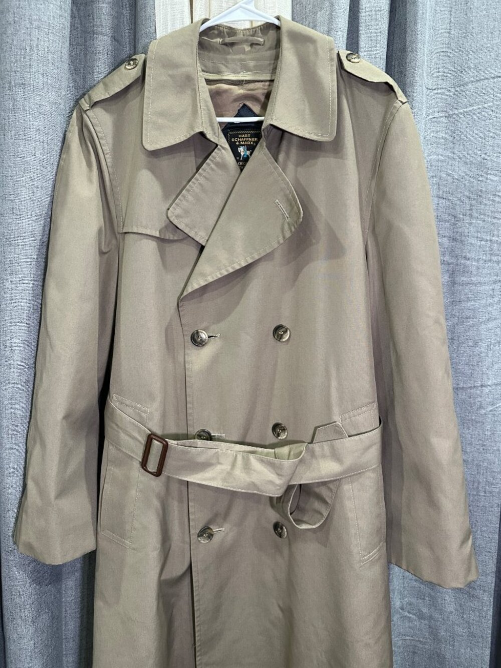 VINTAGE Hart Schaffner Marx Double-Breasted Mens Classic Belted Trench Coat 40R